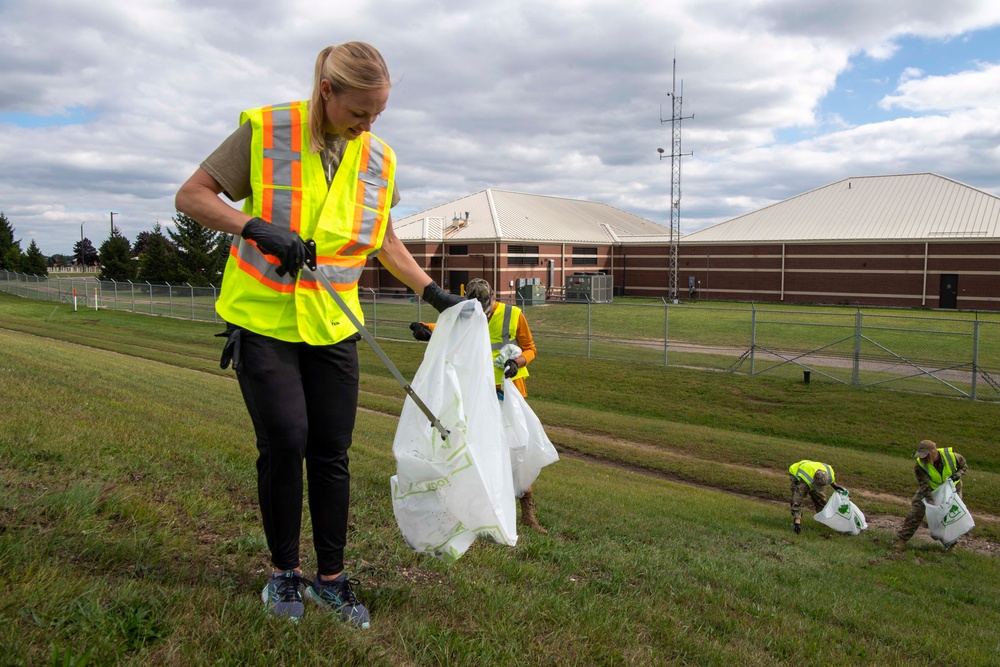 Air National Guard Keeps the Streets Clean