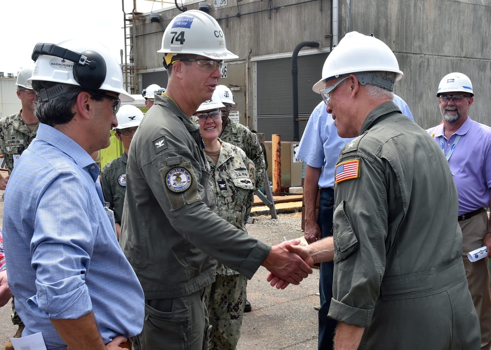 Vice Adm. Kenneth Whitesell visits USS John C. Stennis
