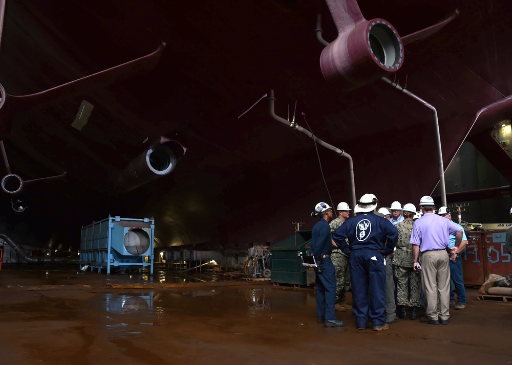 Vice Adm. Kenneth Whitesell visits USS John C. Stennis
