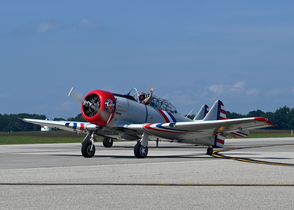 Thunder Over New Hampshire Warbird Thunder Flying Team