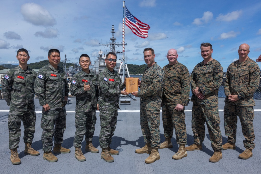 DVIDS - Images - UFS 23: U.S.-ROK Marines aboard USS Blue Ridge [Image ...