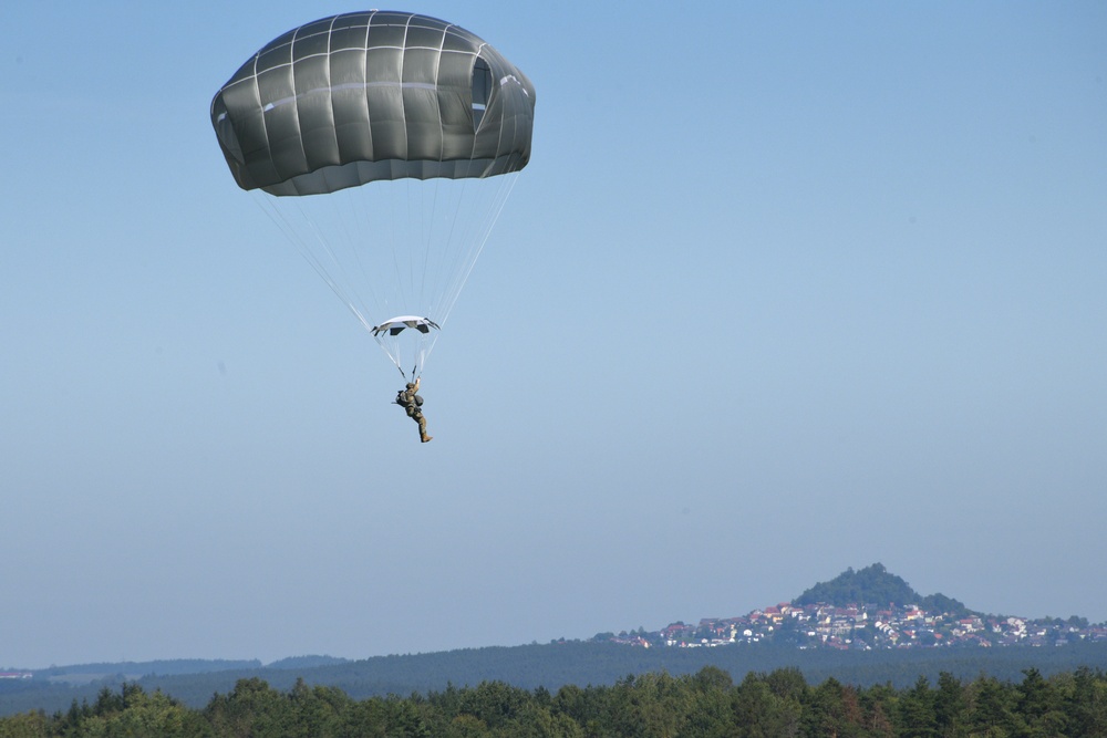 4-319th AFAR Airborne Operations