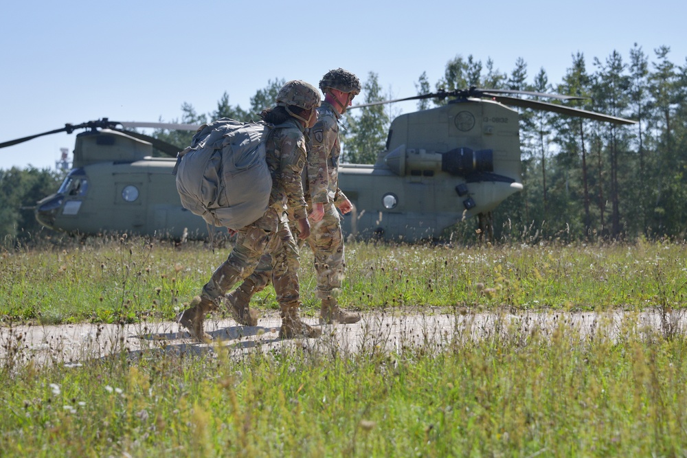 4-319th AFAR Airborne Operations