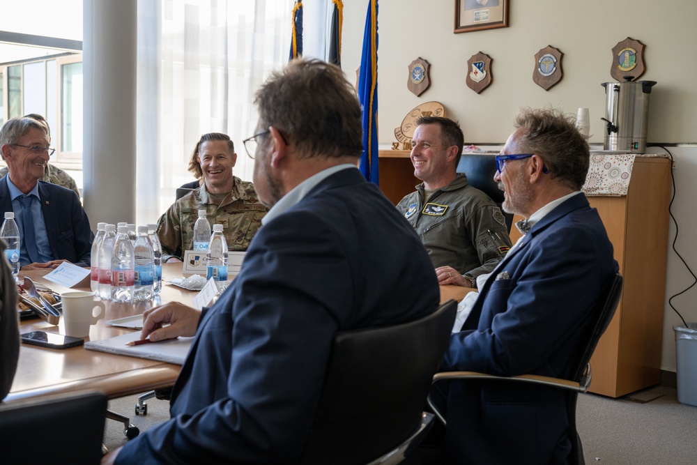 Spangdahlem holds information forum for local German leaders