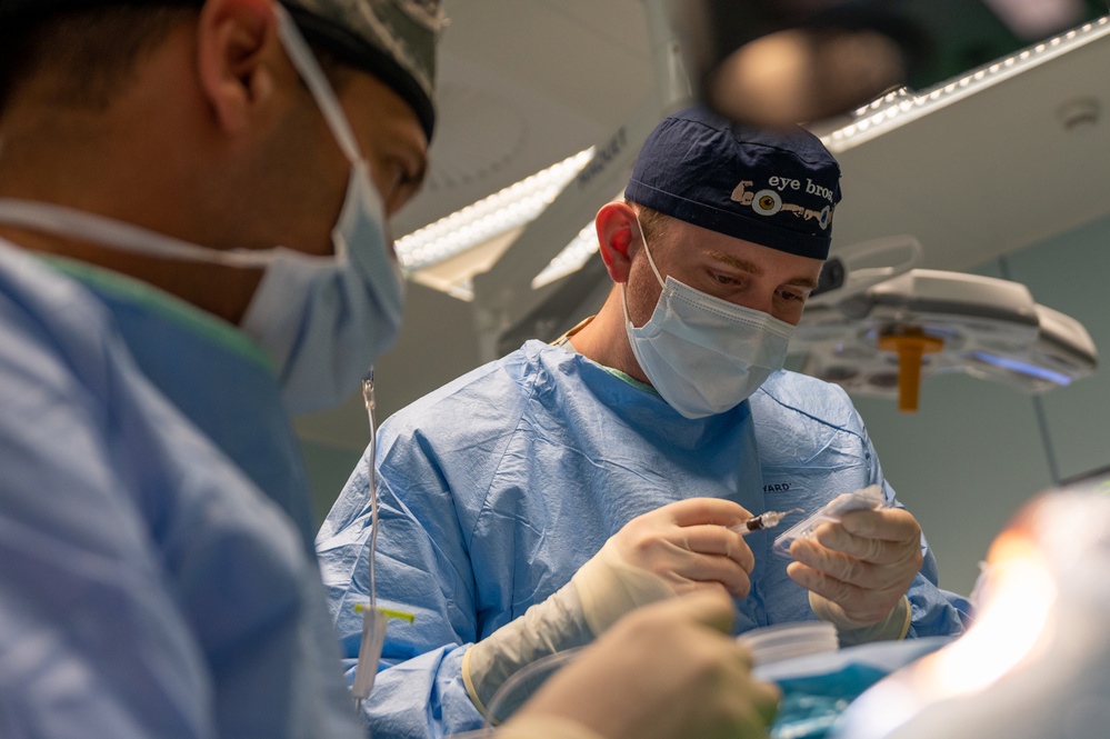 Surgeons Restore Sight and Forge Connections in Panama