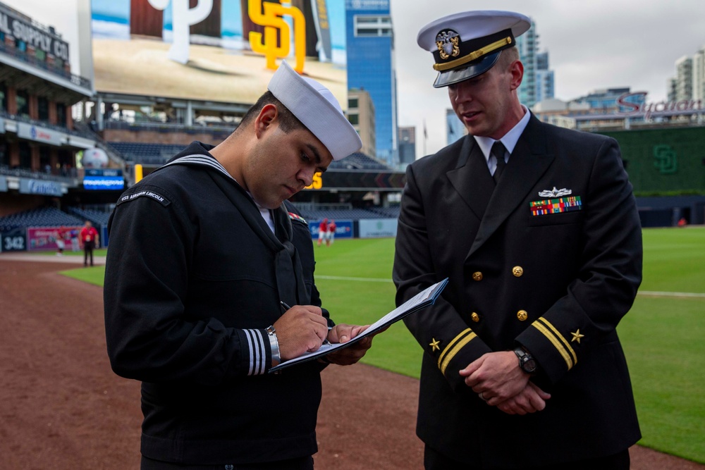 Abraham Lincoln Sailor reenlists at Petco Park