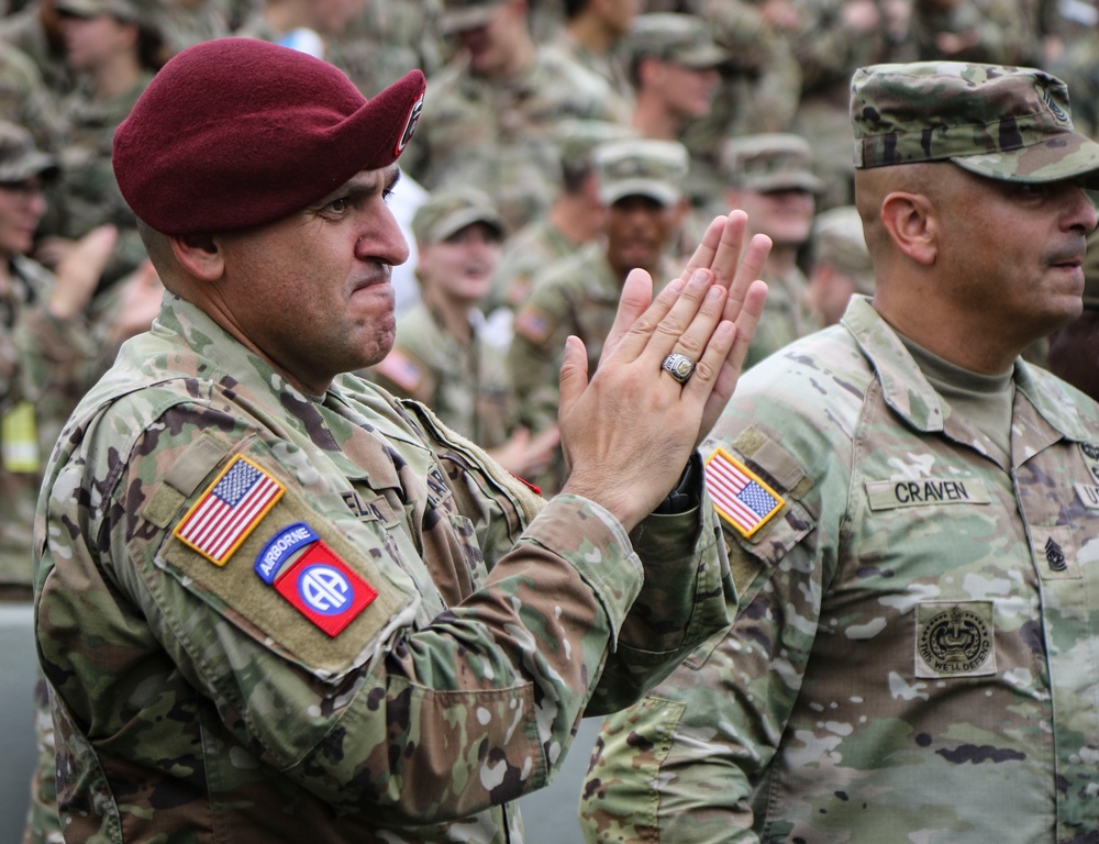 Army Black Knights Honor 82nd ABN