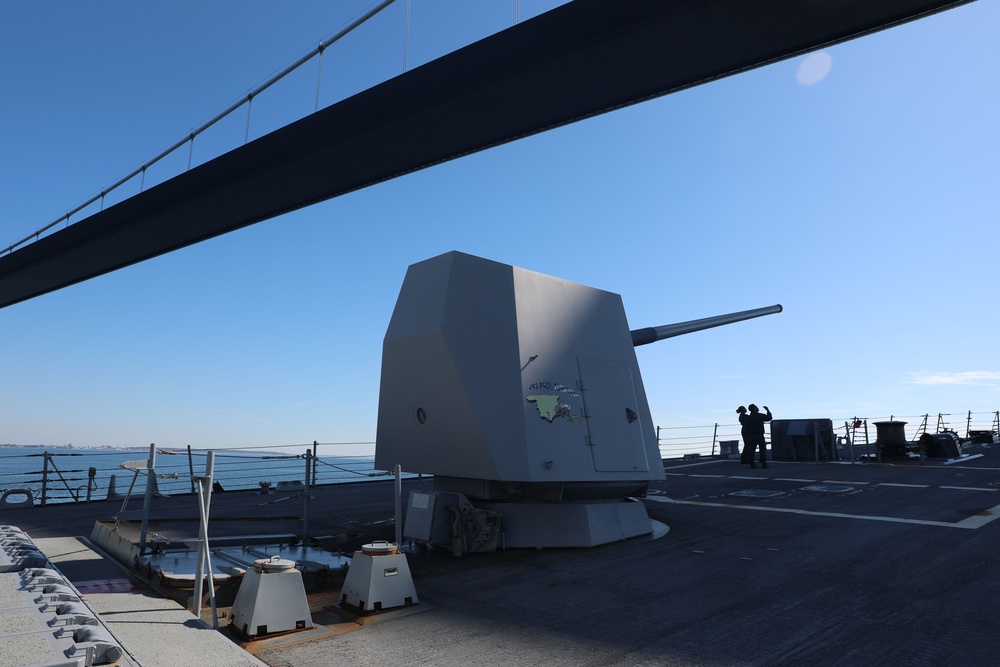 USS Paul Ignatius Crosses Great Belt Strait