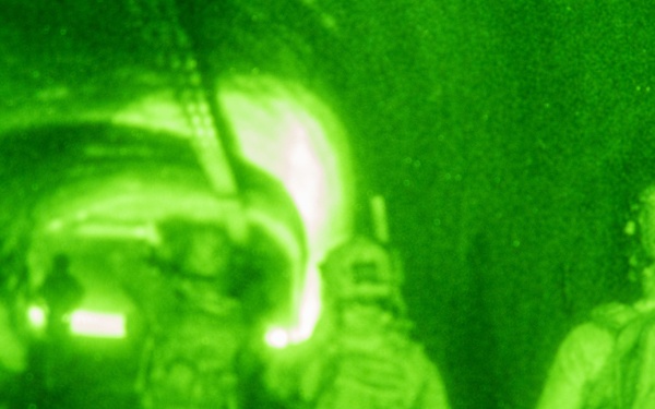 ROK, U.S. Navy SEALs conduct combined patrol training