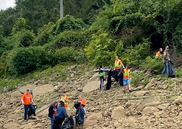 Public invited to participate in Lake Cumberland Fall Cleanup for National Public Lands Day
