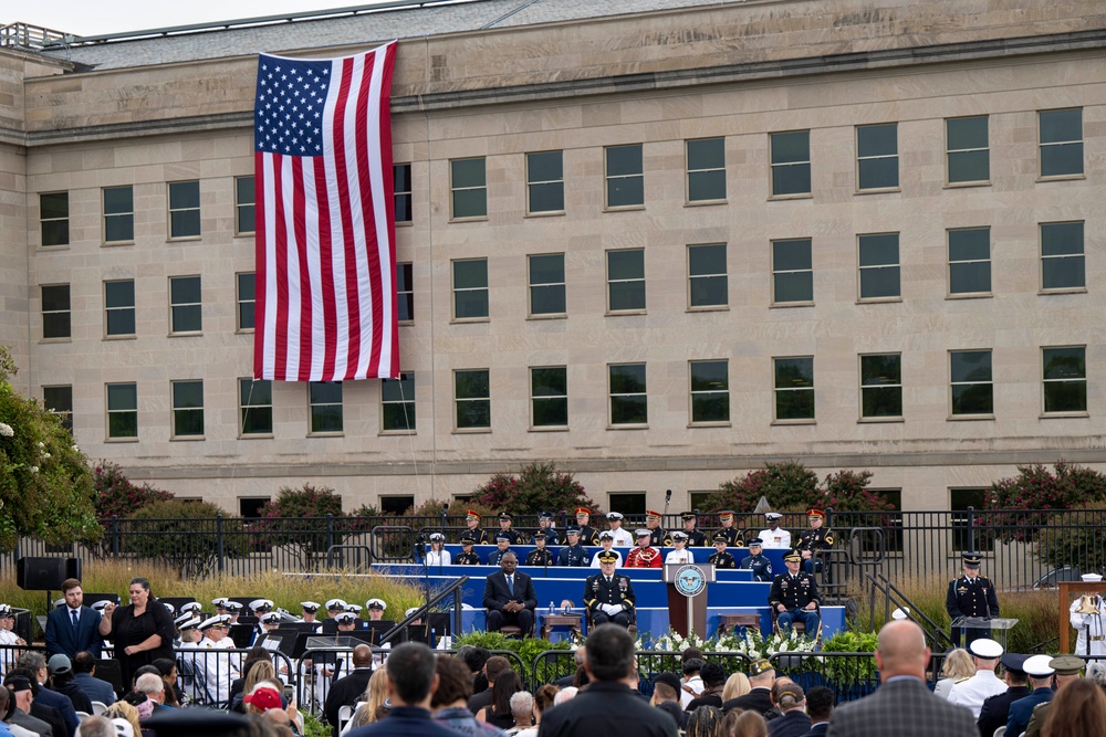 SD, CJCS Attend 22nd Annual 9/11 Pentagon Memorial Service