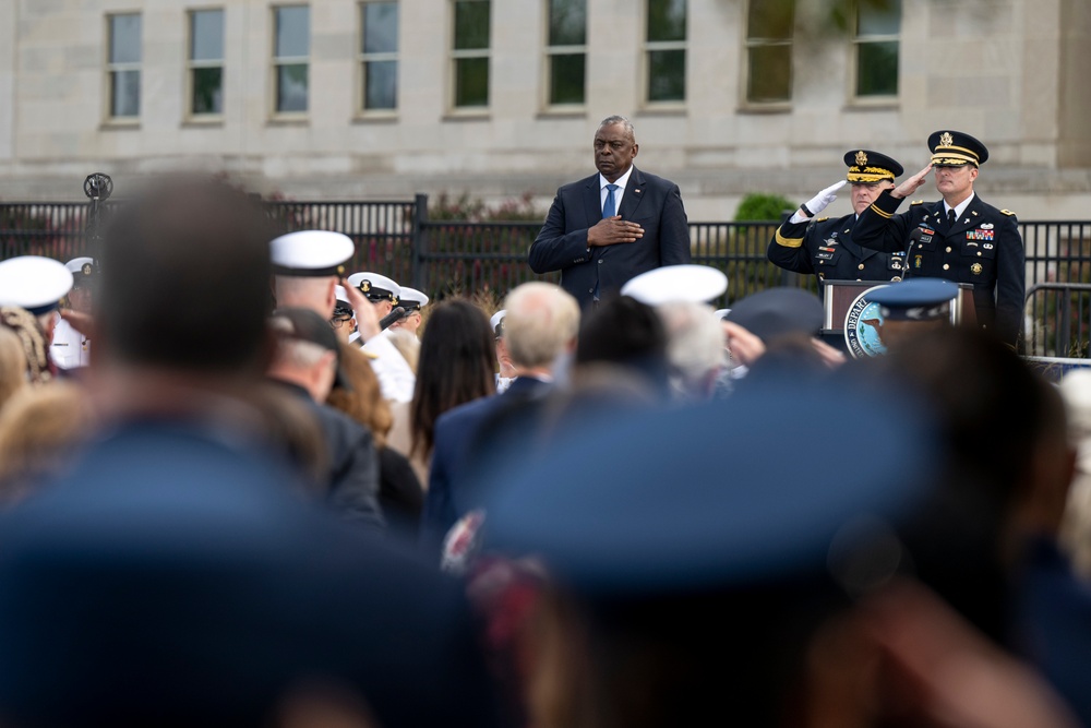 SD, CJCS Attend 22nd Annual 9/11 Pentagon Memorial Service