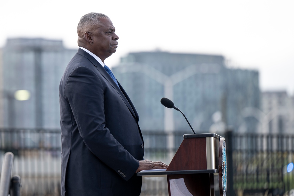 SD, CJCS Attend 22nd Annual 9/11 Pentagon Memorial Service