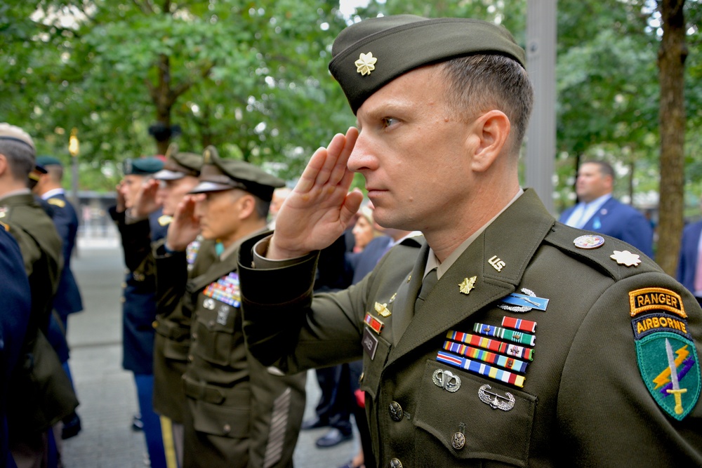 Soldiers Honor 9/11 Victims During Ceremony