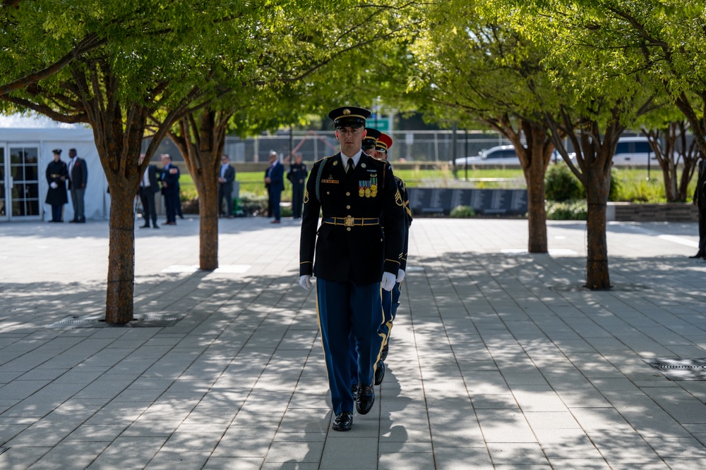 FLOTUS, SD, CJCS conduct 9/11 wreath laying