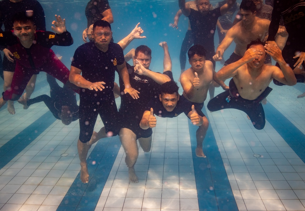 Pacific Partnership 2023 Divers Train Together