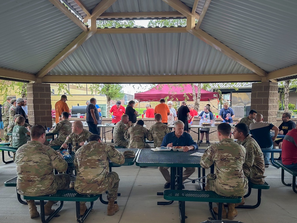 SRU Hosts Volunteer BBQ