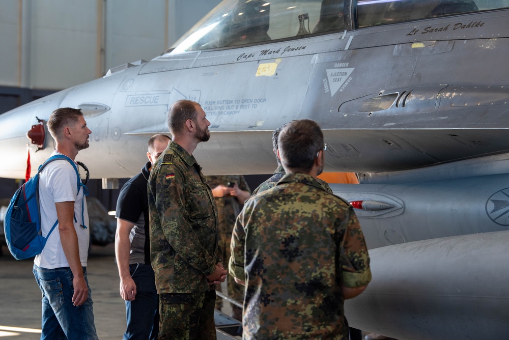 The German Electronic Warfare Battalion 931 visits Spangdahlem AB