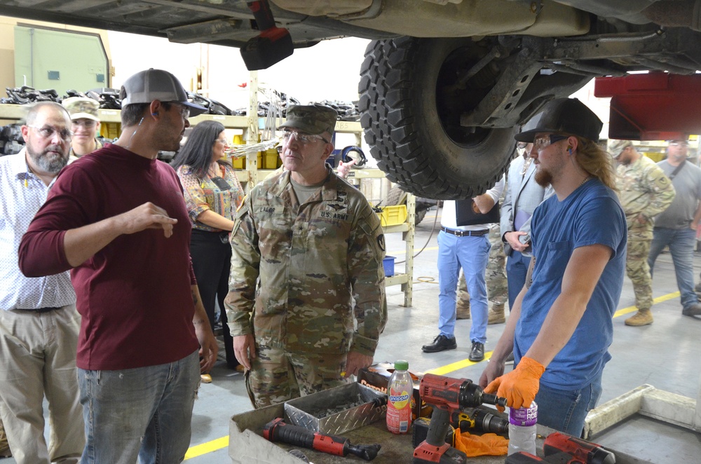 Brig. Gen. Michael B. Lalor visits Red River Army Depot