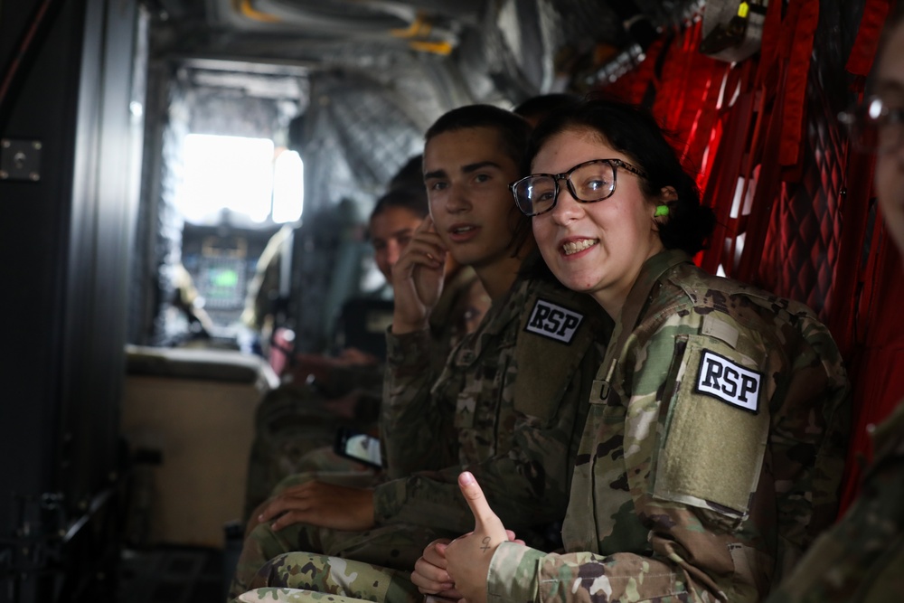 Brainerd RSP Recruits Train with Minnesota Army National Guard Aviators