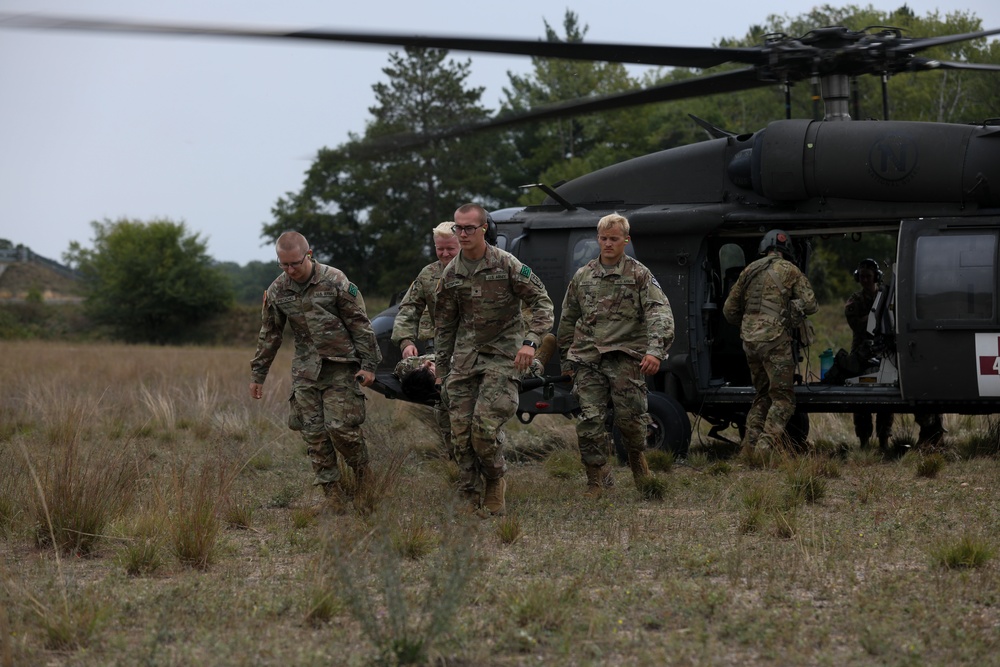 Brainerd RSP Recruits Train with Minnesota Army National Guard Aviators