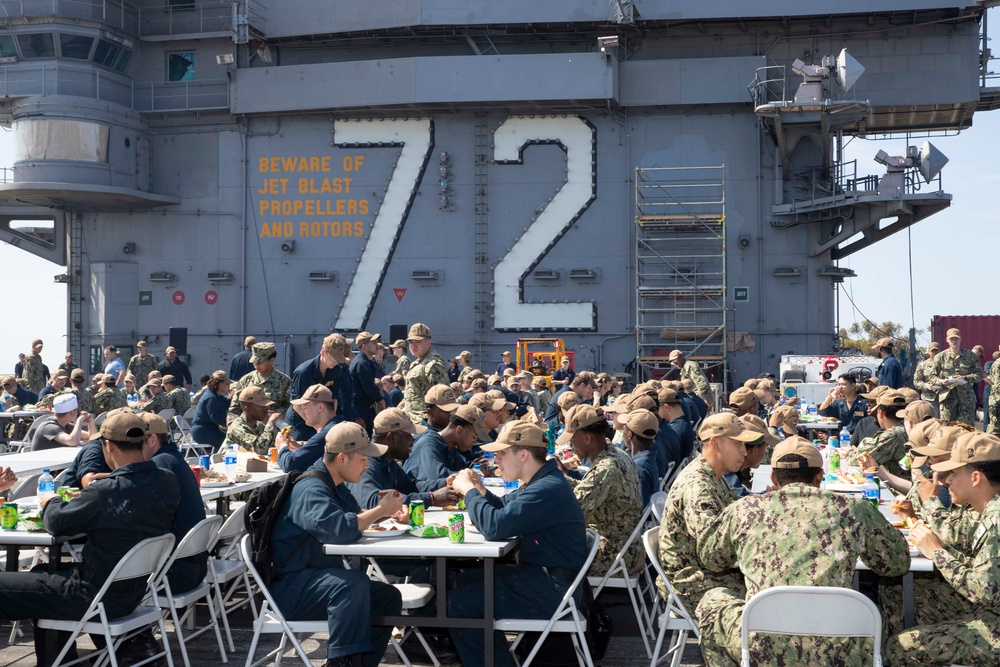 USS Abraham Lincoln hosts a steel beach picnic