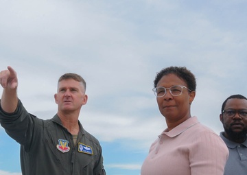 177th Fighter Wing Hosts the Veterans Haven South Team for a Base Tour