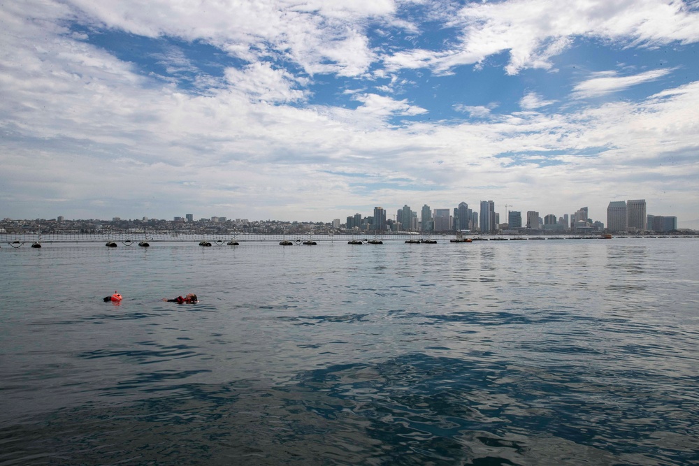 Abraham Lincoln Sailors conduct search-and-rescue drill