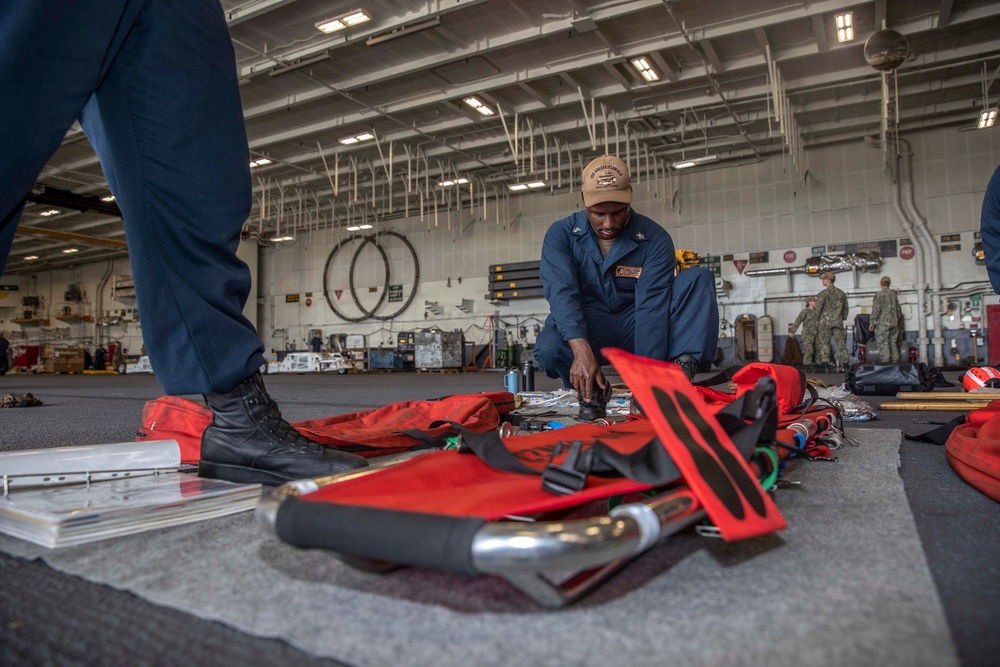 DVIDS - Images - USS Abraham Lincoln Sailors test search and rescue  equipment [Image 7 of 11]