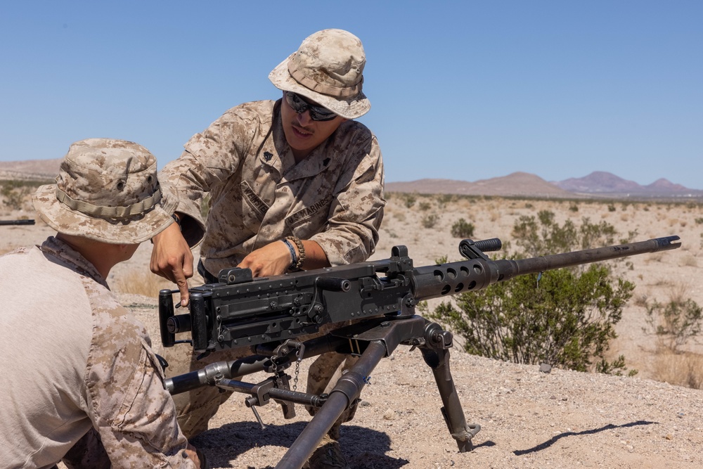 Switching Weapons: VMM-362 and 3rd Bn.,4th Marines train on each other’s weapons systems