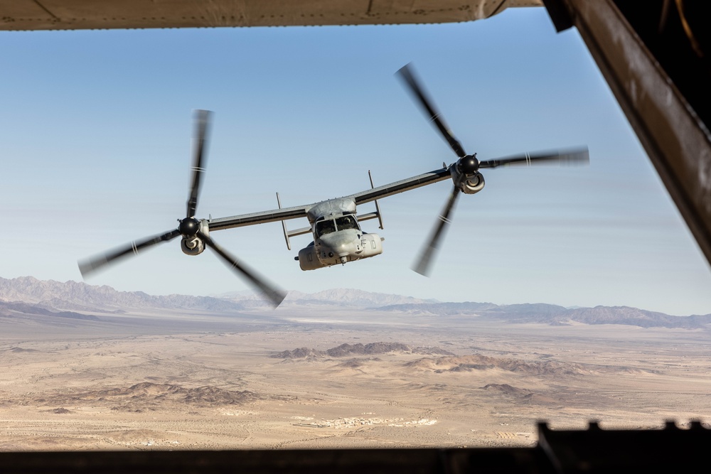 DVIDS - Images - Switching Weapons: VMM-362 and 3rd Bn.,4th Marines ...