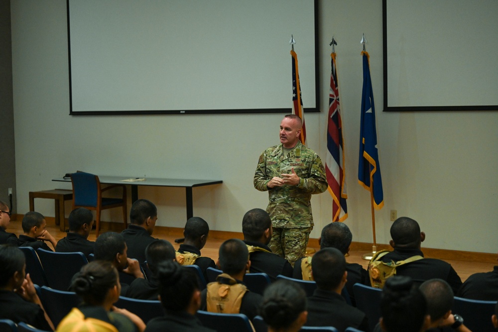 Hawaii Youth Challenge Academy visits Team Hickam