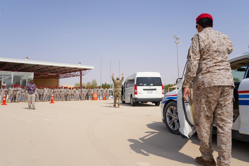 378th ESFS demonstrates police tactics to RSAF