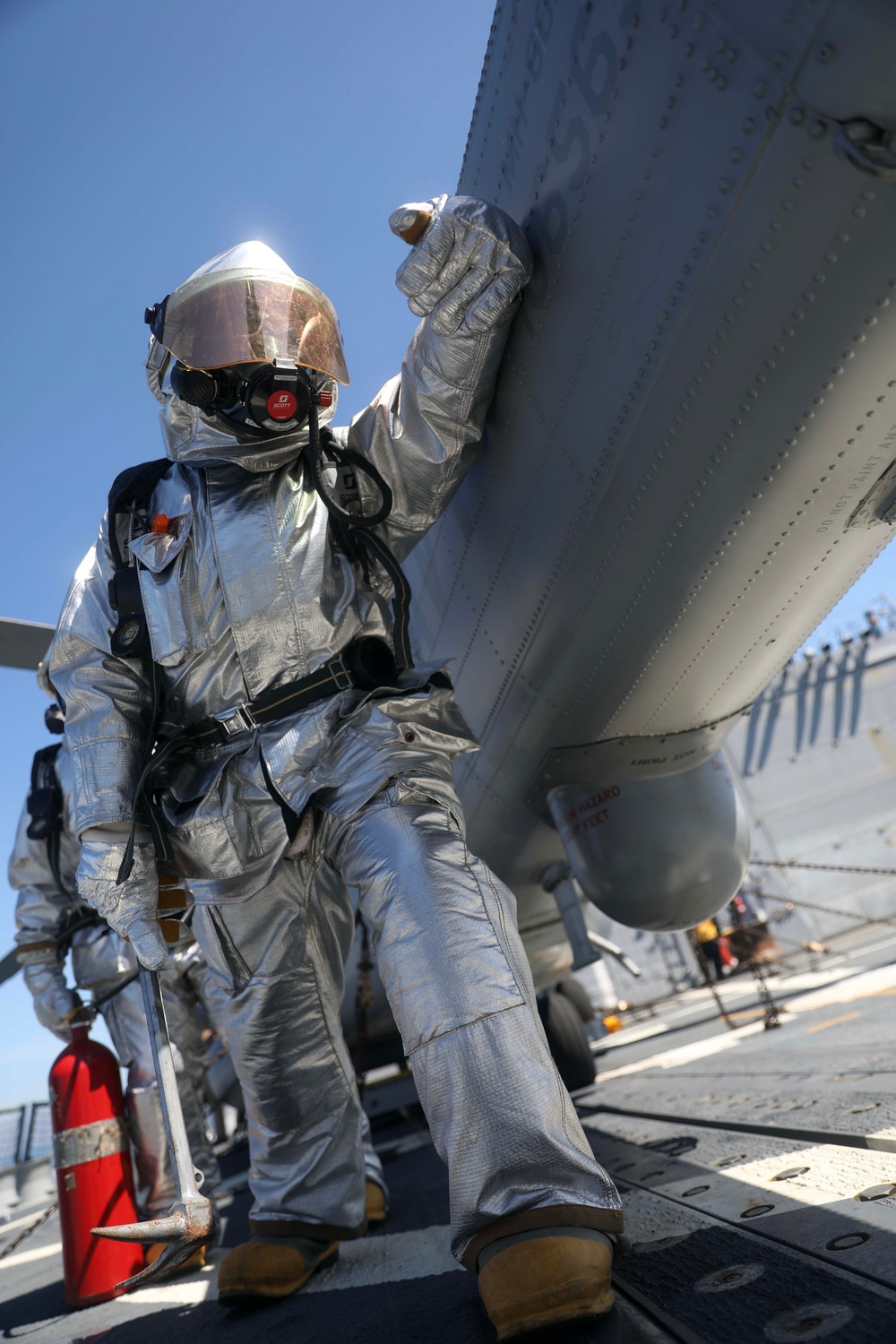 USS Dewey (DDG 105) Conducts Aircraft Firefighting Drill While Operating in the Philippine Sea