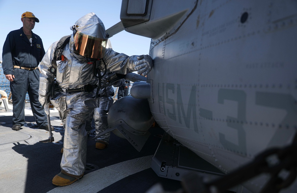 USS Dewey (DDG 105) Conducts Aircraft Firefighting Drill While Operating in the Philippine Sea