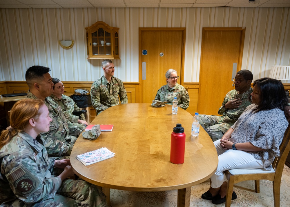 AMC Deputy Commander visits 727th AMS at RAF Mildenhall