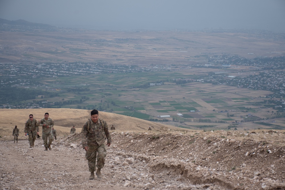 Eagle Partner 2023 Esprit de corps ruck march