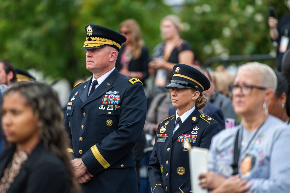 DVIDS - Images - 9/11 Memorial Ceremony at the Pentagon [Image 22 of 47]