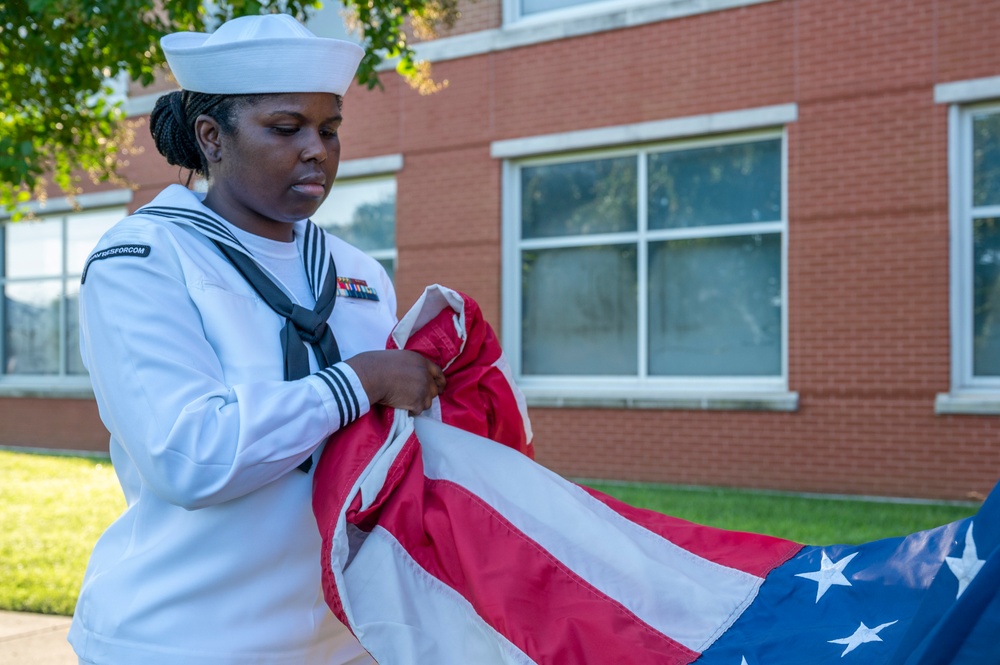 CNRFC Chief selects participate in a 9/11 Remembrance ceremony