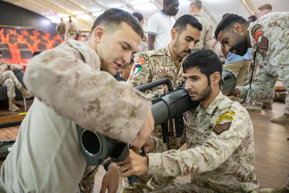 26th MEU(SOC) Marines Conduct TTP Exchange with Kuwait Armed Forces