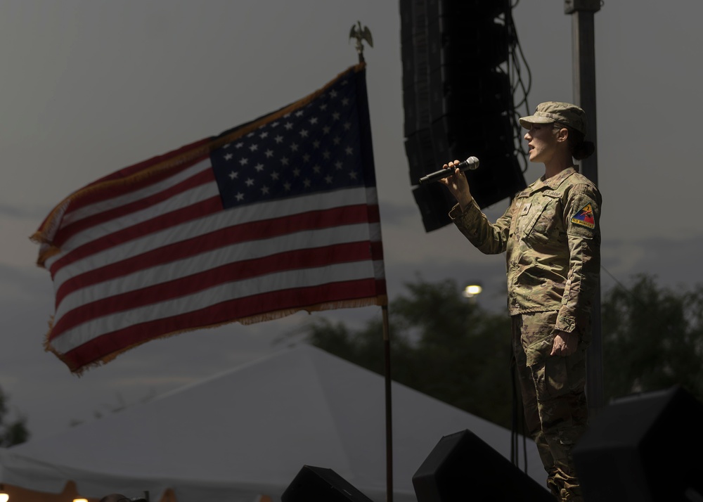 Freedom Crossing at Fort Bliss closes concert series with a twang