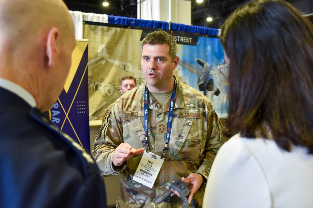 VCSAF visits Spark Street at Air, Space and Cyber Conference