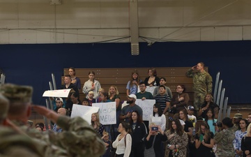 The 4th Infantry Division HQ Returns to Fort Carson, Uncases Colors