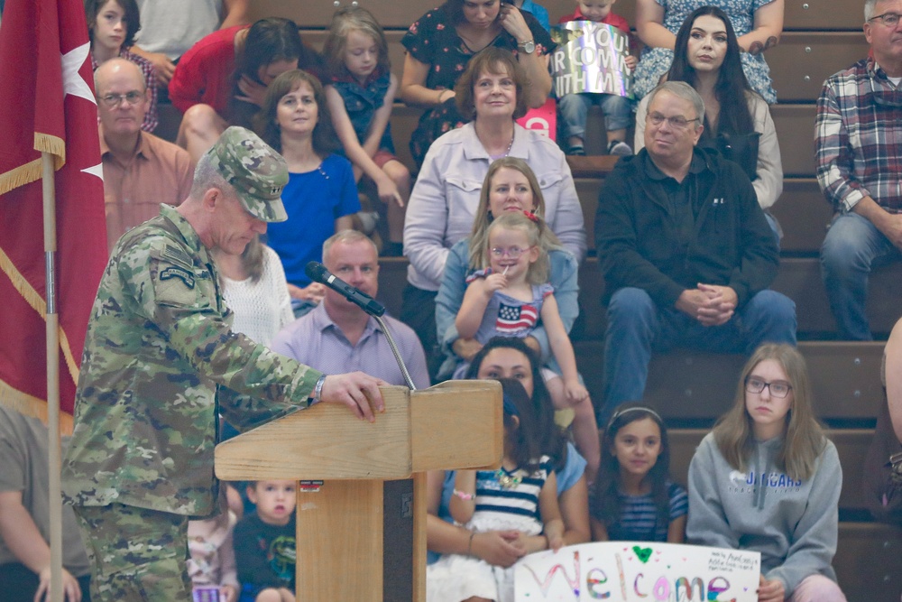 Welcome Home: 4th Infantry Division Uncasing Ceremony