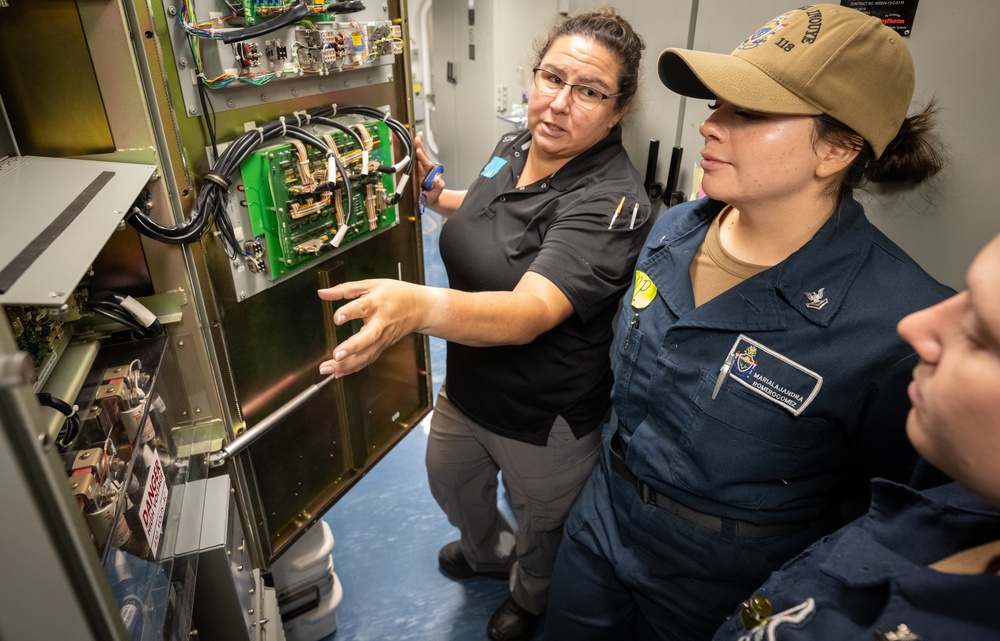 USS Daniel Inouye (DDG 118) Visits Naval Surface Warfare Center, Port Hueneme, for Ship Groom