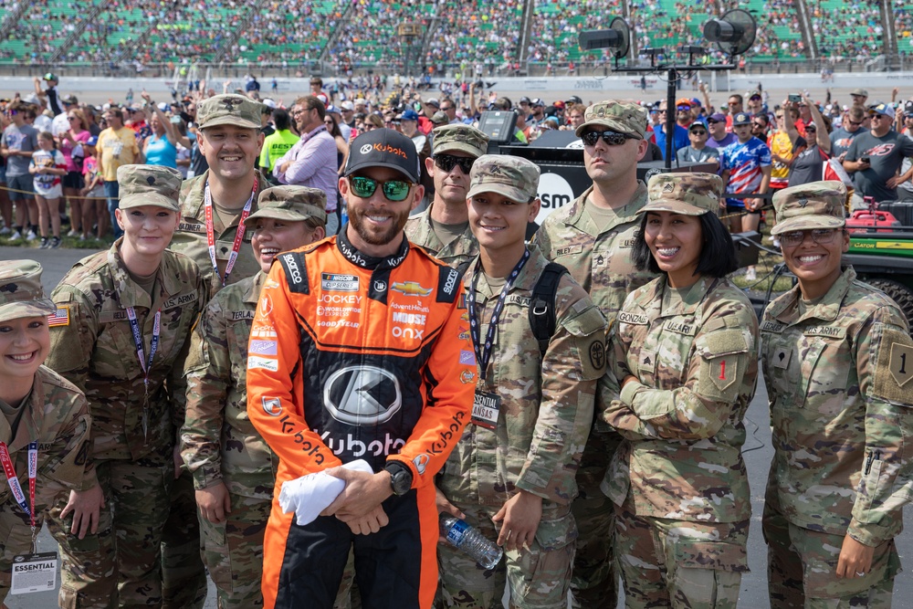 Service Members Reenlist in the Kansas Speedway