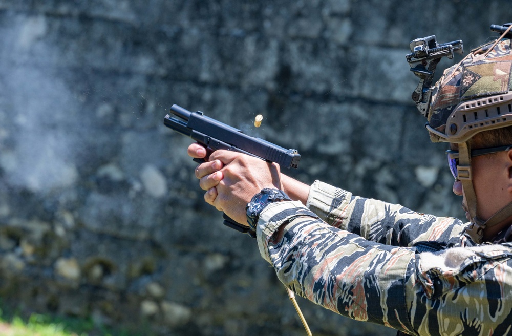 Philippine, US Naval Special Warfare Operators Conduct Live Fire Training