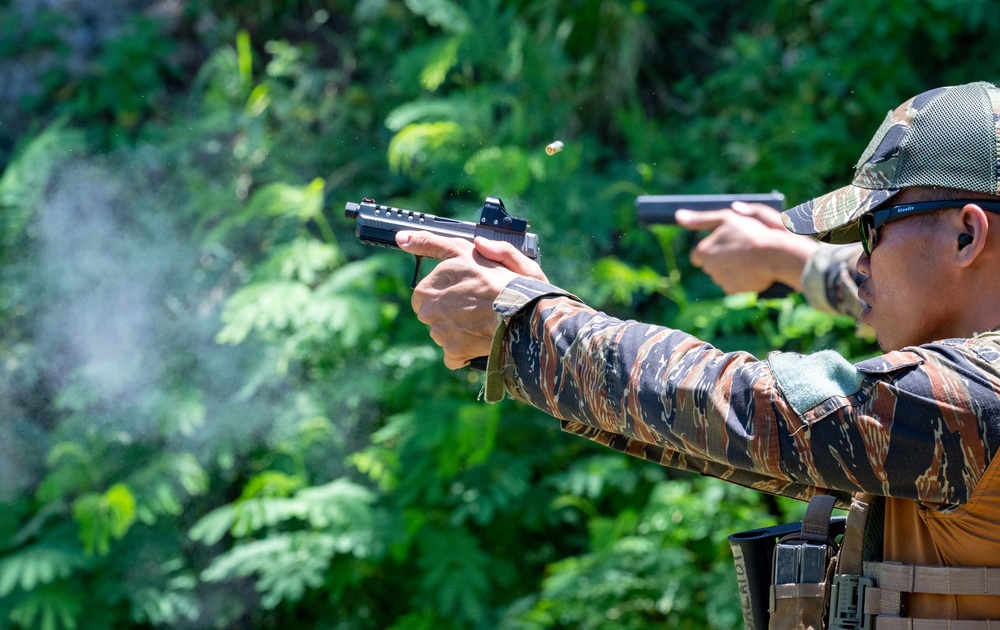 Philippine, US Naval Special Warfare Operators Conduct Live Fire Training