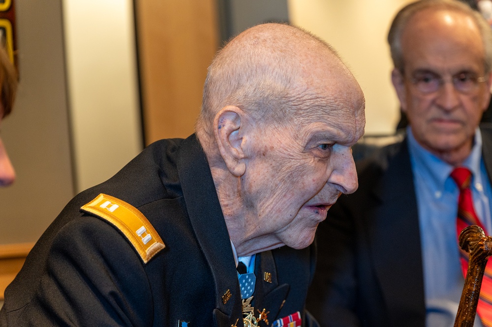 Army Capt. Larry L. Taylor Awarded Medal of Honor