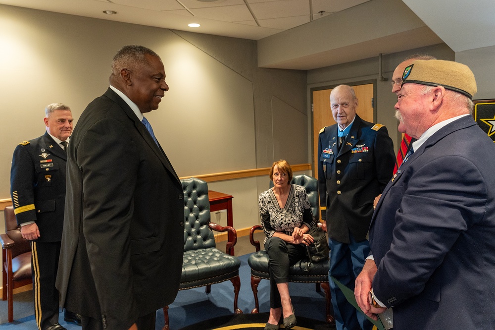 Army Capt. Larry L. Taylor Awarded Medal of Honor